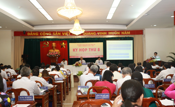 Quang cảnh kỳ họp thứ 8 HĐND tỉnh khóa IX