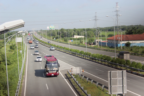Với lợi thế có đường cao tốc TP.Hồ Chí Minh - Long Thành - Dầu Giây đi qua, huyện Long Thành dự kiến thu hút nhiều nguồn lực đầu tư để năm 2020 có thể thành thị xã. Ảnh: H.GIANG