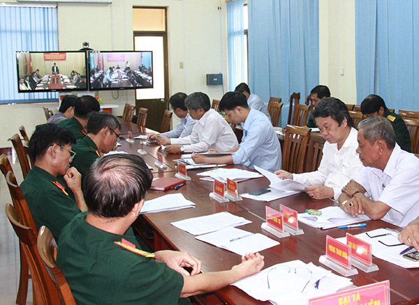 Các đại biểu tham dự hội nghị trực tuyến tại Đồng Nai