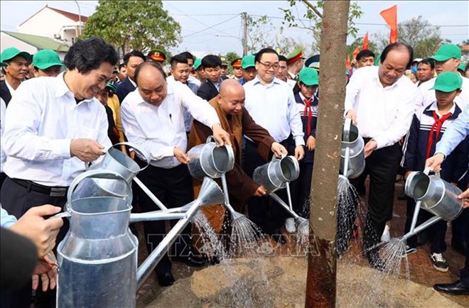 Thủ tướng Nguyễn Xuân Phúc dự Lễ phát động Tết trồng cây đời đời nhớ ơn Bác Hồ năm 2019. (Ảnh: Thống Nhất/TTXVN)