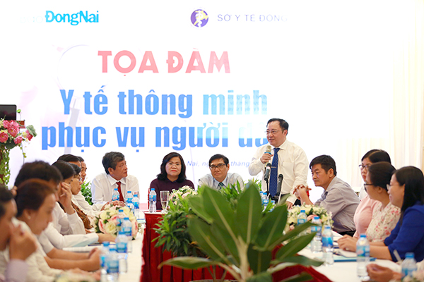 Giám đốc Sở Y tế Phan Huy Anh Vũ phát biểu tại buổi tọa đàm