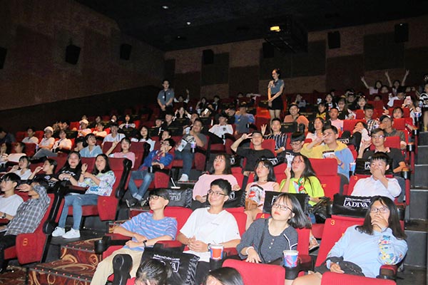 Bên trong một rạp của Cụm rạp Lotte Cinema Đồng Nai hầu như không còn chỗ trống trong dịp Tết. Ảnh: V.TRUYên