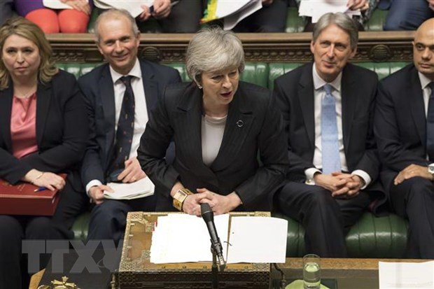 Thủ tướng Theresa May trả lời các câu hỏi chất vấn tại phiên họp Quốc hội ở London, Anh ngày 6/3. (Ảnh: THX/TTXVN)