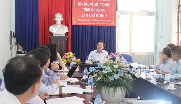 Phó chủ tịch UBND tỉnh Võ Văn Chánh chủ trì phiên họp.