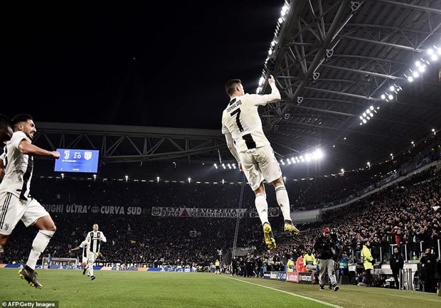  Juventus bay cao cùng Ronaldo.