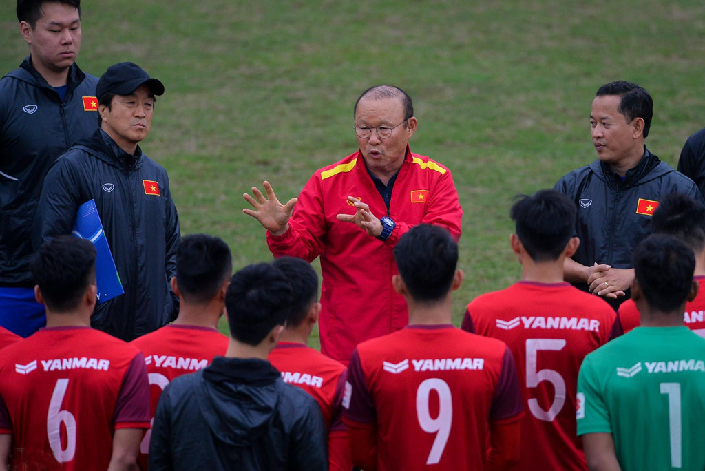 Chiều 18-3, U.23 Việt Nam tiếp tục có buổi tập tại trung tâm đào đạo bóng đá trẻ VFF(Hà Nội). Hiện đội còn 29 người sau khi thầy Park chốt danh sách sơ bộ