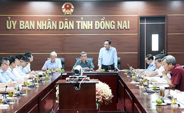 Ông Dương Quang Thành, Chủ tịch Hội đồng thành viên của Tập đoàn Điện lực Việt Nam (EVN) chia sẻ tại buổi làm việc.