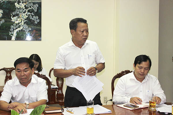 Giám đốc Sở Nông nghiệp- phát triển nông thôn Huỳnh Thành Vinh phát biểu ý kiến tại buổi làm việc
