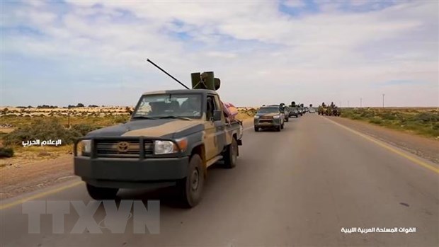 LHQ kêu gọi ngừng chiến ở Libya, hàng nghìn người dân tháo chạy