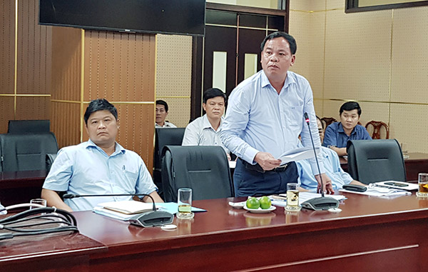Chủ tịch UBND huyện Long Thành Võ Tấn Đức báo cáo công tác chuẩn bị cho buổi lễ vào ngày 29-5 tới.