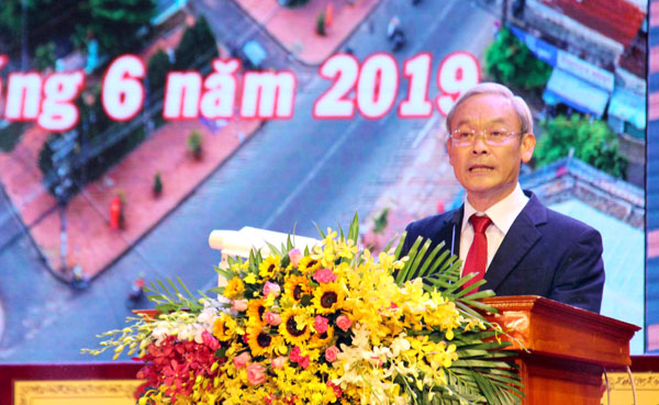 Ủy viên Trung ương Đảng, Bí thư Tỉnh ủy, Chủ tịch HĐND tỉnh Nguyễn Phú Cường phát biểu tại buổi lễ