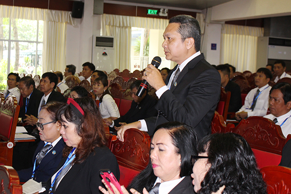 Luật sư Trương Minh Trí, Văn phòng luật sư Trương Văn Sang phát biểu ý kiến về tư cách đại biểu tham dự Đại hội.