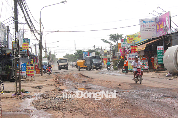 Dự án làm đường ở huyện Nhơn Trạch giải ngân chậm là do vướng giải phóng mặt bằng