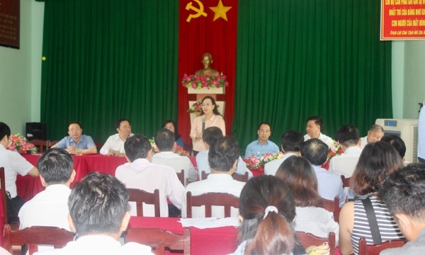Bộ trưởng Bộ Y tế Nguyễn Thị Kim Tiến phát biểu tại buổi làm việc với phường Tam Phước