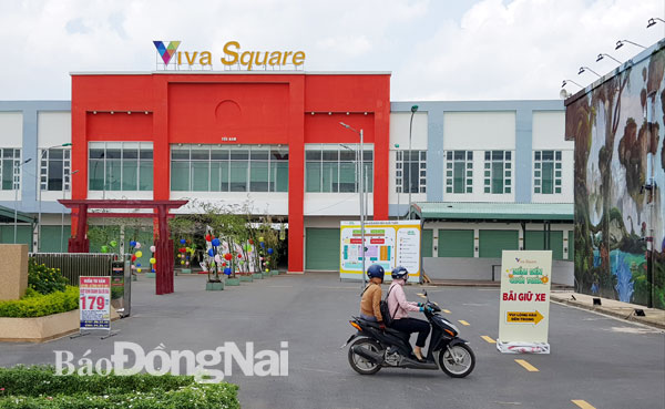 Một góc trung tâm thương mại Viva Square (xã Giang Điền, huyện Trảng Bom). Ảnh: H.Quân