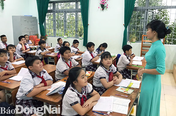 Trường tiểu học Phước Khánh (xã Phước Khánh, huyện Nhơn Trạch) hiện đang dạy học 2 buổi/ngày. Ảnh: C.Nghĩa