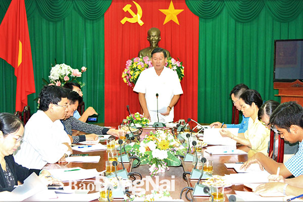 Chủ tịch Ủy ban MTTQ Việt Nam tỉnh Đồng Nai Đào Văn Phước phát biểu tại cuộc họp. Ảnh: V.Truyên