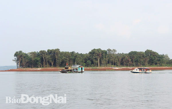 Hồ Trị An là hồ chứa nước lớn nhất Đồng Nai với dung tích 2,765 tỷ m3