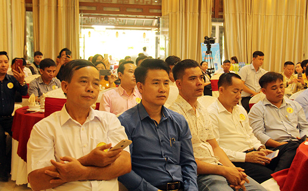 Đông đảo các doanh nghiệp trẻ đến tham gia buổi giao lưu. (Ảnh: H.Quân)