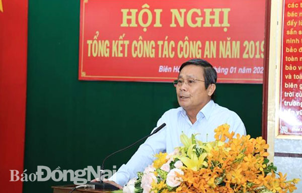 Đồng chí Lê Văn Dành, Bí Thư thành ủy Biên Hòa phát biểu chỉ đạo tại hội nghị