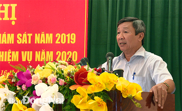 Phó bí thư thường trực Tỉnh ủy Hồ Thanh Sơn phát biểu chỉ đạo tại hội nghị