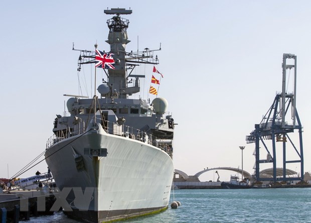 Tàu chiến HMS Montrose của Hải quân Hoàng gia Anh. (Ảnh: AFP/TTXVN)
