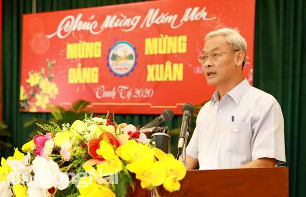 Bí thư Tỉnh ủy, Chủ tịch HĐND tỉnh Nguyễn Phú Cường phát biểu tại buổi họp mặt