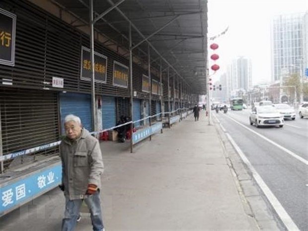 Cảnh vắng vẻ trên đường phố tại Vũ Hán, Trung Quốc, trong bối cảnh bùng phát các ca nhiễm virus corona, ngày 17-1-2020. (Nguồn: Kyodo/TTXVN)