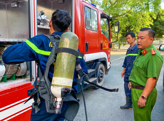 Công an TP.Biên Hòa chữa cháy ngày đầu năm tại Bình Dương