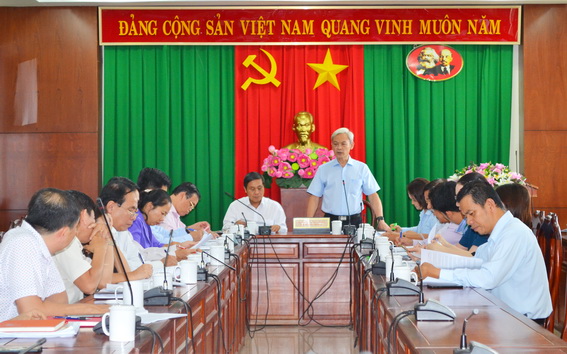 Đồng chí Bí thư Tỉnh ủy Nguyễn Phú Cường phát biểu tại buổi làm việc