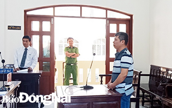 Bị cáo Huỳnh Thanh Tùng tại phiên tòa xét xử