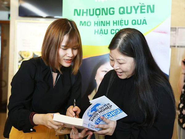 Nguyễn Phi Vân là tác giả nhiều đầu sách được giới trẻ đón nhận