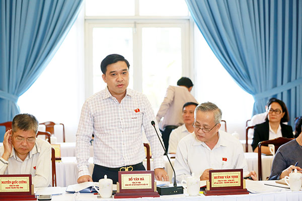 Giám đốc Sở KH-ĐT Hồ Văn Hà phát biểu tại hội nghị