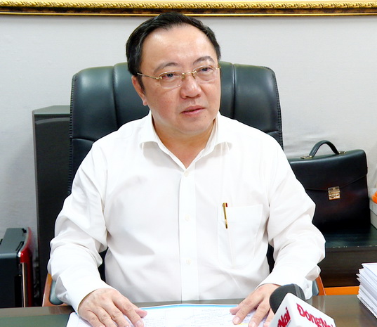  TS.BS. Phan Huy Anh Vũ, Giám đốc Sở Y tế, Phó trưởng ban phòng chống dịch Covid-19 tỉnh