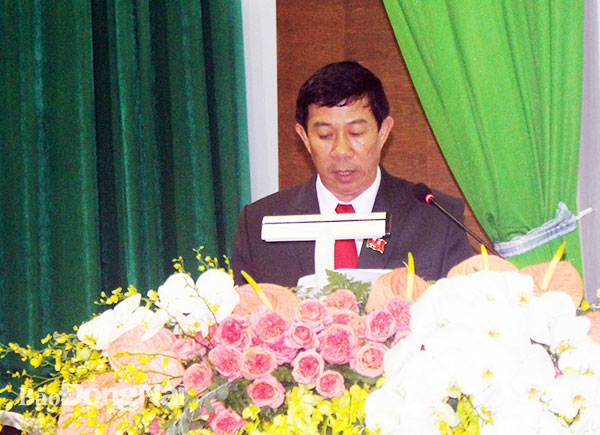 Bí thư Huyện ủy Lê Thành Mỹ phát biểu tại hội nghị