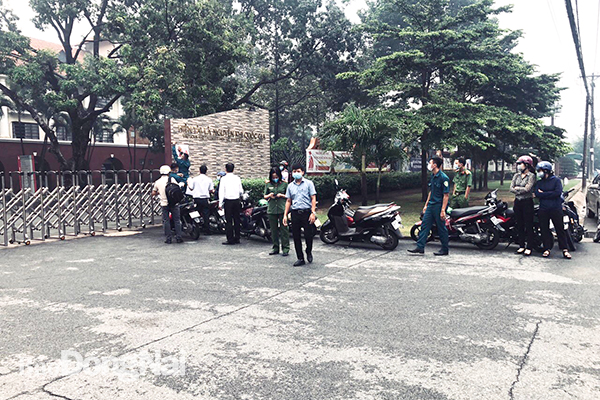 Thêm một trường học bất chấp quy định phòng, chống dịch Covid-19