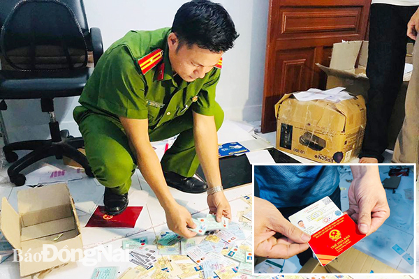 Rất nhiều loại bằng cấp, giấy tờ, biển số xe giả được lực lượng Công an tỉnh thu giữ trong chuyên án GTG6 vừa được triệt phá. Ảnh: Trần Danh