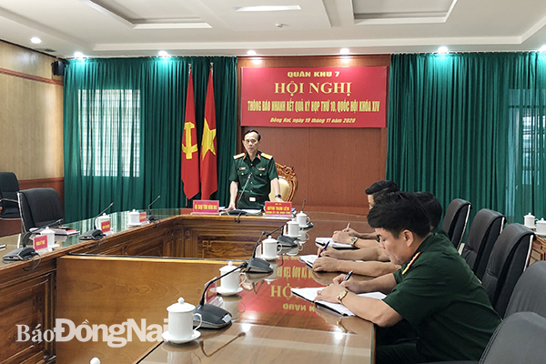 Đại tá Huỳnh Thanh Liêm chủ trì và phát biểu tại điểm cầu Đồng Nai
