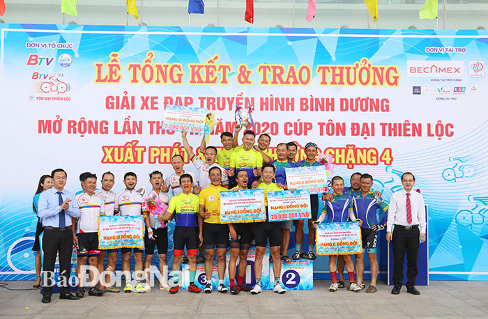 Sài Gòn Velo Q.1 giành cúp vàng đồng đội nhóm 41-55 tuổi