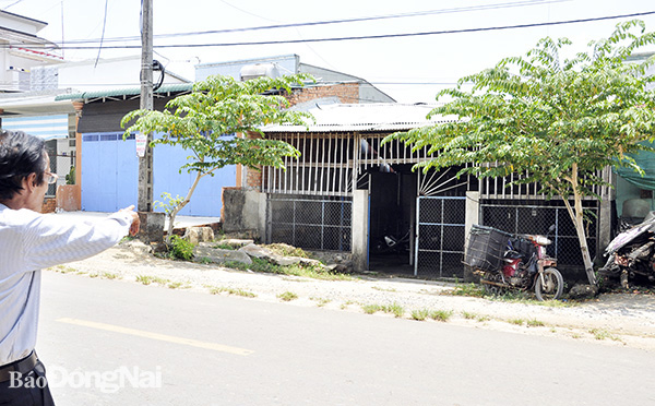 Căn nhà của bà Nguyễn Thị Vĩnh (ngụ xã Trà Cổ, H.Tân Phú) bị ông Nguyễn Văn Út Em ở trái phép suốt thời gian dài. Ảnh: V.Nguyên