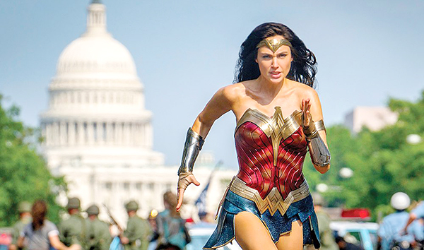Wonder Woman 1984 - Nữ thần chiến binh chấp nhận công chiếu để phục vụ nhu cầu giải trí cuối năm của khán giả