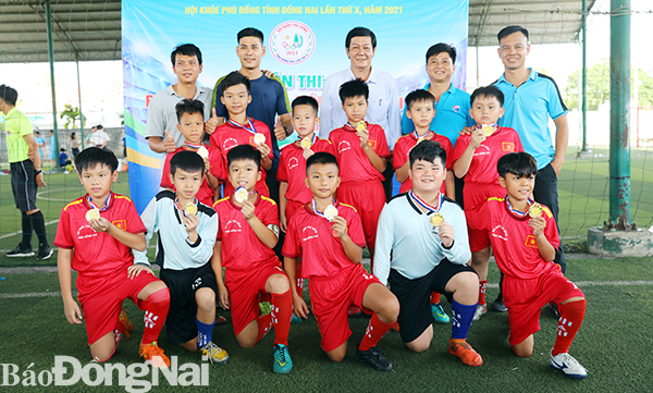 Đội bóng TP. Biên Hòa giành HCV bóng đá nam tiểu học