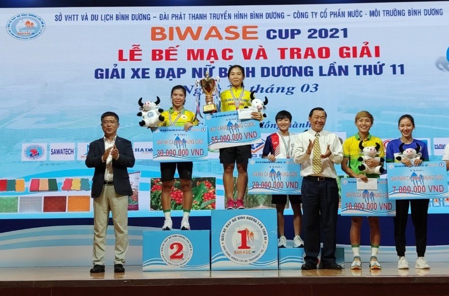 Tay đua Nguyễn Thị Thu Mai (Tập đoàn Lộc Trời) đoạt danh hiệu Áo Vàng chung cuộc