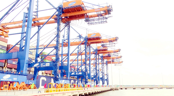 Cụm cảng Cái Mép - Thị Vải hiện nay là cụm cảng biển nước sâu lớn nhất cả nước. Ảnh: P.Tùng