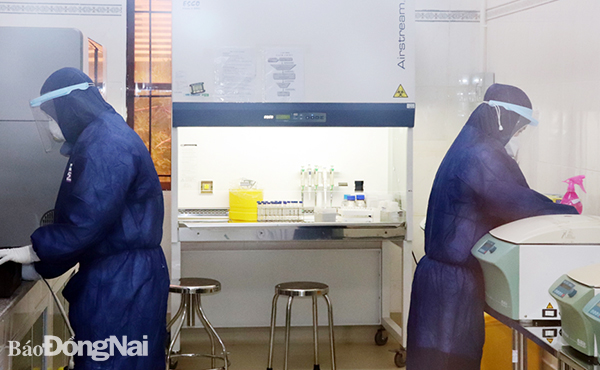 Khẩn trương điều tra, không bỏ sót F2 của ca F1 ở khu công nghiệp Amata