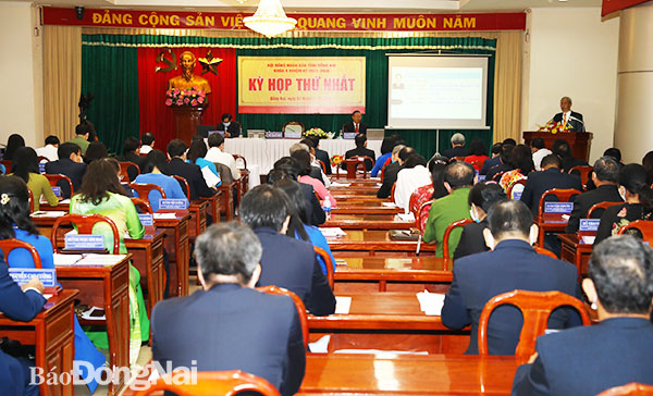 Quang cảnh kỳ họp