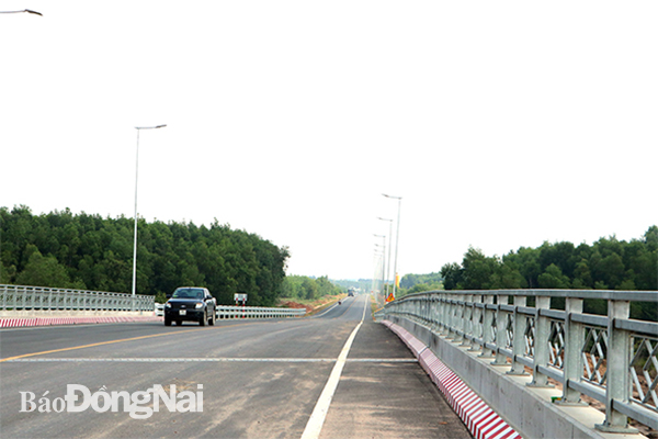 Đường tỉnh 771C (đường kết nối vào cảng Phước An) đã hoàn thành xây dựng giai đoạn 1 với quy mô nền đường rộng 12m