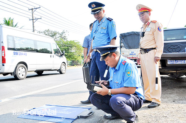 Nên tách hay giữ Luật Giao thông đường bộ?