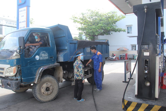 Giá các loại xăng dầu giảm trong đợt điều chỉnh giá bán lẻ vào chiều 21-3