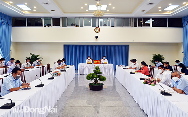 Các đại biểu dự hội nghị tại điểm cầu hội trường Tỉnh ủy. Ảnh: Phương Hằng